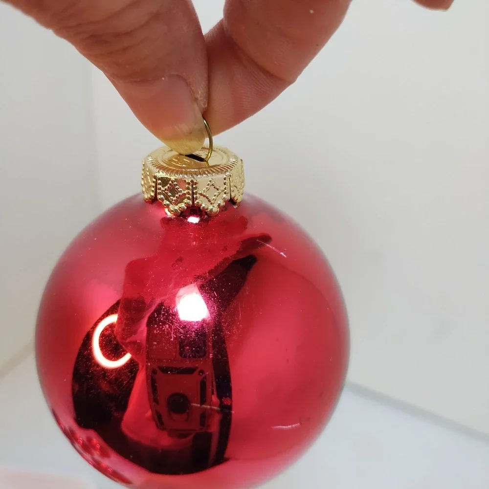 VTG Visions by Holly‎ Red Glass Christmas Ornaments Set of 6 Shiny Round Baubles